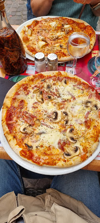 Pizza du Restaurant français Le Lilas Rose à Annecy - n°10