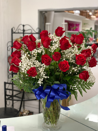 Florist «Magnolia Flowers», reviews and photos, 9669 Magnolia Ave, Riverside, CA 92503, USA