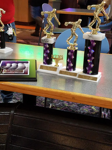 Bowling Alley «Plaza Lanes», reviews and photos, 2701 Douglas Ave, Des Moines, IA 50310, USA