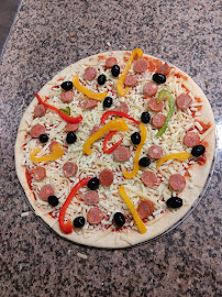 Plats et boissons du Pizzas à emporter Le Royal Pizz' à Montauban - n°3