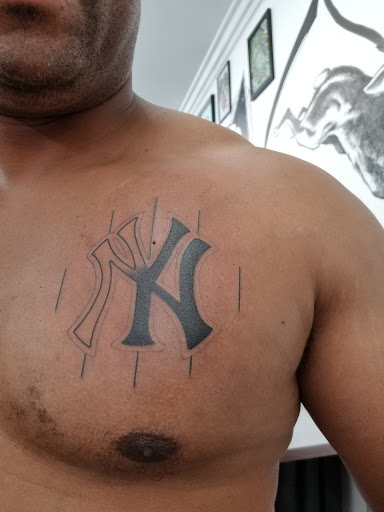 Tattoo Shop «Clandestine Rabbit Tattoo Studio», reviews and photos, 18424 Ventura Blvd, Tarzana, CA 91356, USA