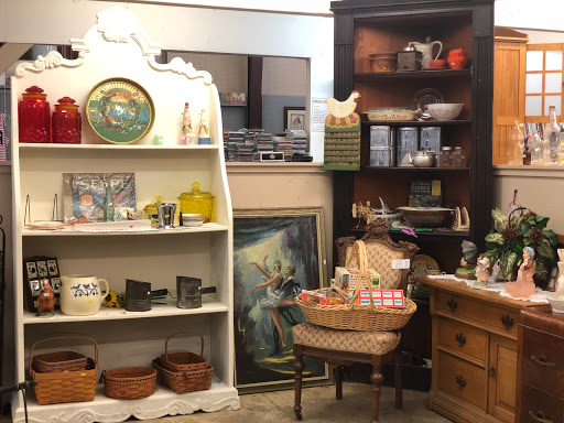 Thrift Store «Snowline Hospice Thrift Store Folsom», reviews and photos, 616 E Bidwell St, Folsom, CA 95630, USA