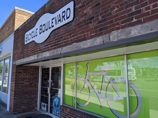 Bicycle Store «Bicycle Boulevard», reviews and photos, 20132 Chagrin Blvd, Shaker Heights, OH 44122, USA