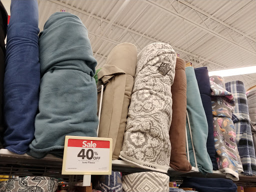 Fabric Store «Jo-Ann Fabrics and Crafts», reviews and photos, 320 Commerce Blvd, Fairless Hills, PA 19030, USA