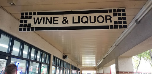 Liquor Store «Plainsboro Wine & Liquor», reviews and photos, 10 Schalks Crossing Rd #7, Plainsboro Township, NJ 08536, USA
