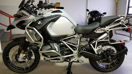 BMW Motorcycle Dealer «BMW Motorcycles Southeast Michigan», reviews and photos, 14855 Sheldon Rd, Plymouth, MI 48170, USA
