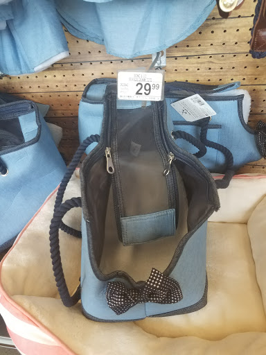 Pet Supply Store «Petco Animal Supplies», reviews and photos, 190 Quality Dr, Hooksett, NH 03106, USA