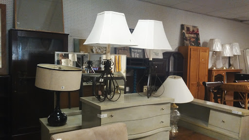 Used Furniture Store «Emmitsburg Auction», reviews and photos, 17319 N Seton Ave, Emmitsburg, MD 21727, USA