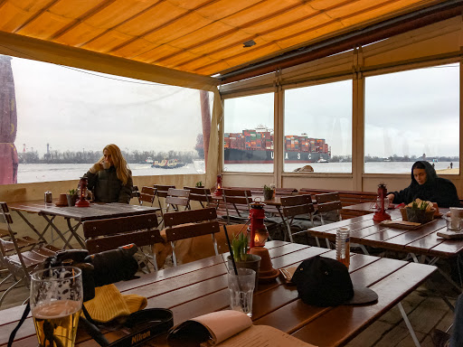 Restaurants mit Schwimmbad Hamburg
