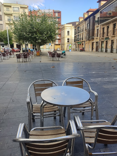 El Cafe De Pipo - Pl. Santocildes, 2, 24700 Astorga, León, Spain