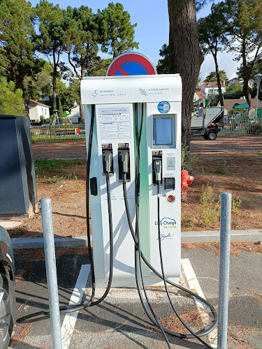 Borne de recharge de véhicules électriques Easy Charge Charging Station La Baule-Escoublac