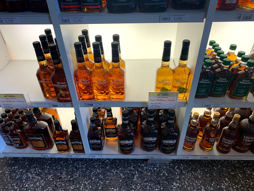 Liquor Store «Mecklenburg County ABC Store #10», reviews and photos, 4315 Sunset Rd, Charlotte, NC 28216, USA