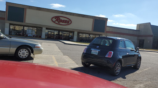 Discount Store «Roses», reviews and photos, 1410 Sparta St #4, McMinnville, TN 37110, USA