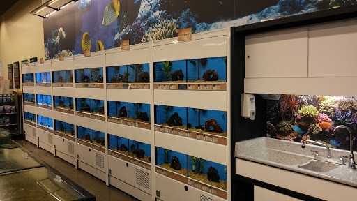 Pet Supply Store «Petco Animal Supplies», reviews and photos, 1419 Towne Square Blvd NW, Roanoke, VA 24019, USA