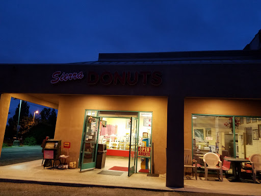 Sierra Doughnut, 3837 E Sierra Madre Blvd, Pasadena, CA 91107, USA, 