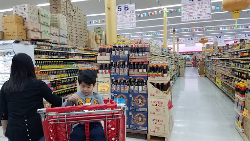 Asian Grocery Store «Hiệp Thái Food Store», reviews and photos, 2430 E Pioneer Pkwy, Arlington, TX 76010, USA