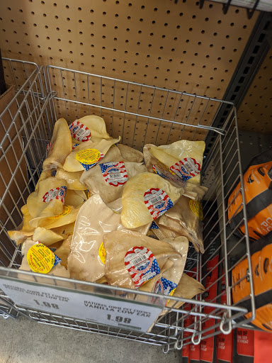 Pet Supply Store «Pet Supplies Plus», reviews and photos, 5418 N Blackstone Ave, Fresno, CA 93710, USA