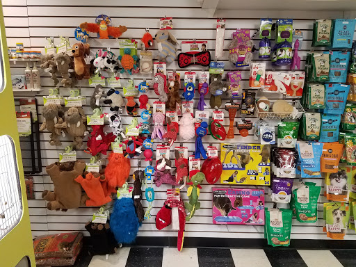 Pet Supply Store «Local Pet», reviews and photos, 415 Gettysburg St #1, Pittsburgh, PA 15206, USA