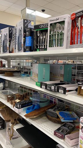 Clothing Store «Ross Dress for Less», reviews and photos, 4408 Las Positas Rd, Livermore, CA 94551, USA