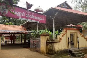 Mannadi Pazhayakavu Devi Temple image
