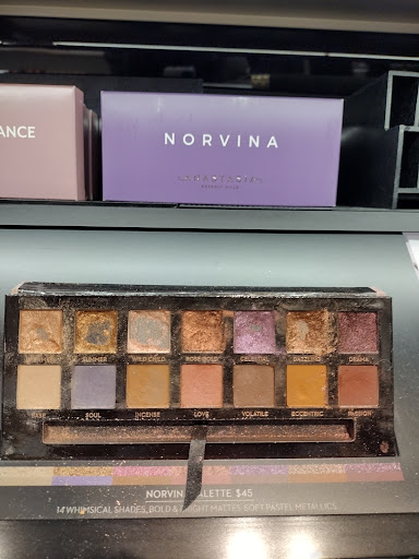 Cosmetics Store «SEPHORA», reviews and photos, 108 N State St Ste 134, Chicago, IL 60602, USA