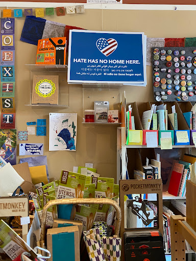 Book Store «Reach and Teach Books, Toys, and Gifts», reviews and photos, 144 W 25th Ave, San Mateo, CA 94403, USA