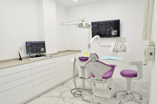 MILA AGUILAR Clinica Dental en Teruel