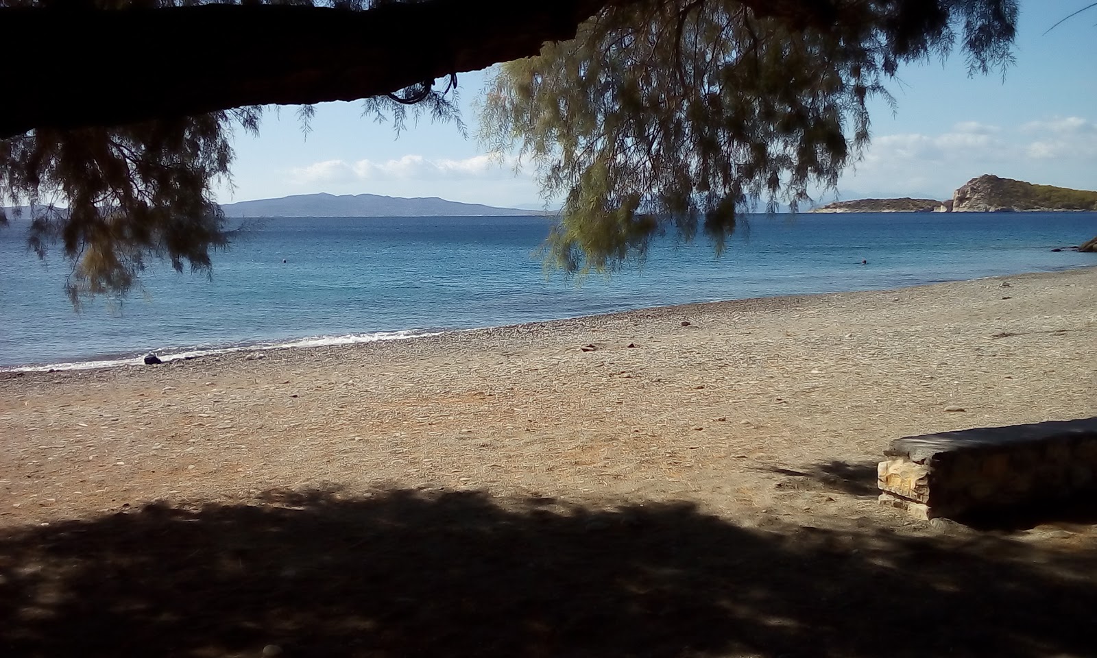 Fotografie cu Dimitrani Beach cu nivelul de curățenie înalt