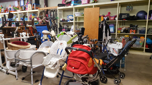 Used Clothing Store «T.E.A.M. Resale Shop», reviews and photos, 300 W Main St, Tomball, TX 77375, USA