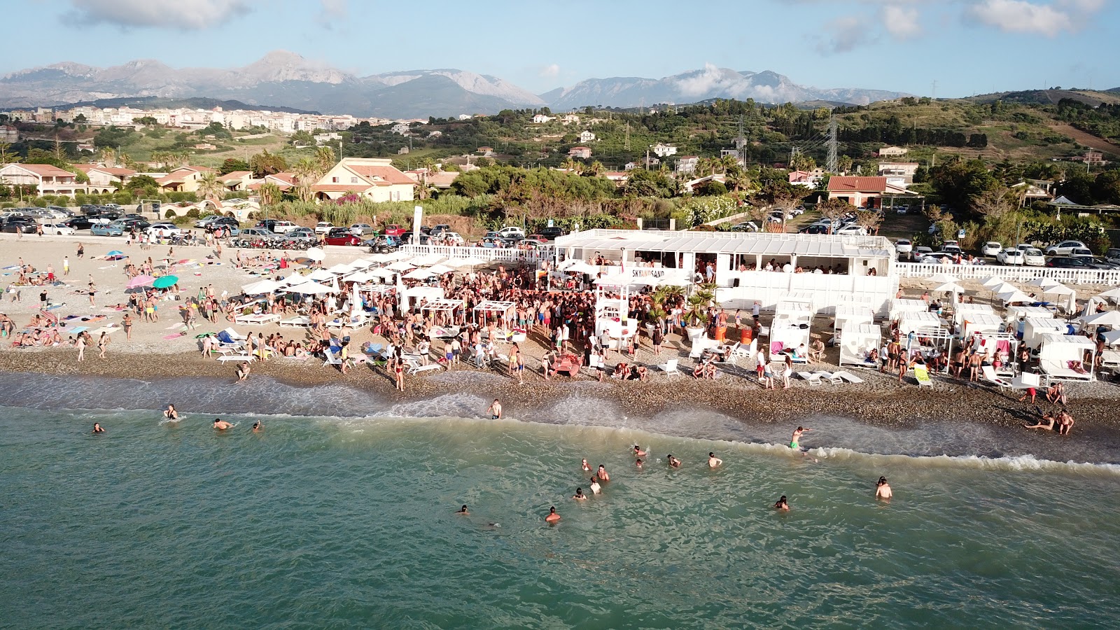 Valokuva Spiaggia Solfarelliista. - suosittu paikka rentoutumisen tuntijoille