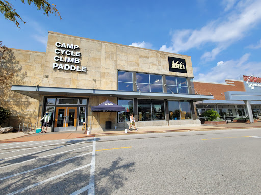 Camping Store «REI», reviews and photos, 1703 S Brentwood Blvd, Brentwood, MO 63144, USA