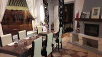 Atmosphère du Restaurant La Calèche à Beaumont-le-Roger - n°4