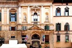 Hotel Accademia image
