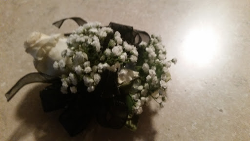 Florist «Thrifty Florist», reviews and photos, 211 S Telegraph Rd, Pontiac, MI 48341, USA