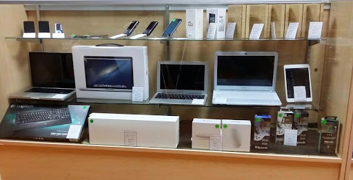 Pawn Shop «Hollywood Pawn Shop & Jewelry», reviews and photos, 3700 San Fernando Rd, Glendale, CA 91204, USA