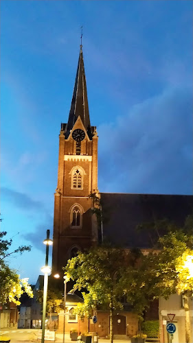 Sint-Amanduskerk - Kerk