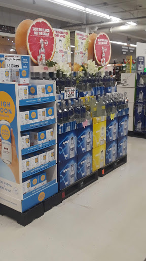 Liquor Store «Yankee Spirits», reviews and photos, 376 Main St, Sturbridge, MA 01566, USA