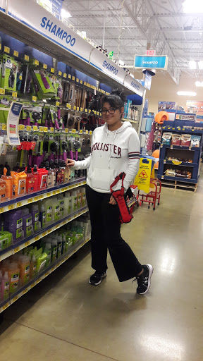 Pet Supply Store «PetSmart», reviews and photos, 2525 W Wheatland Rd, Dallas, TX 75237, USA