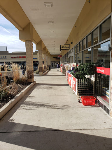 Shopping Mall «Bala Cynwyd Shopping Center», reviews and photos, 59 E City Ave, Bala Cynwyd, PA 19004, USA