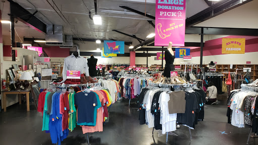 Thrift Store «Out of the Closet Oakland», reviews and photos, 238 E 18th St, Oakland, CA 94606, USA