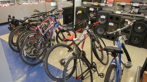 Check Cashing Service «Cash America Pawn», reviews and photos, 882 N Lake St #50, Aurora, IL 60506, USA