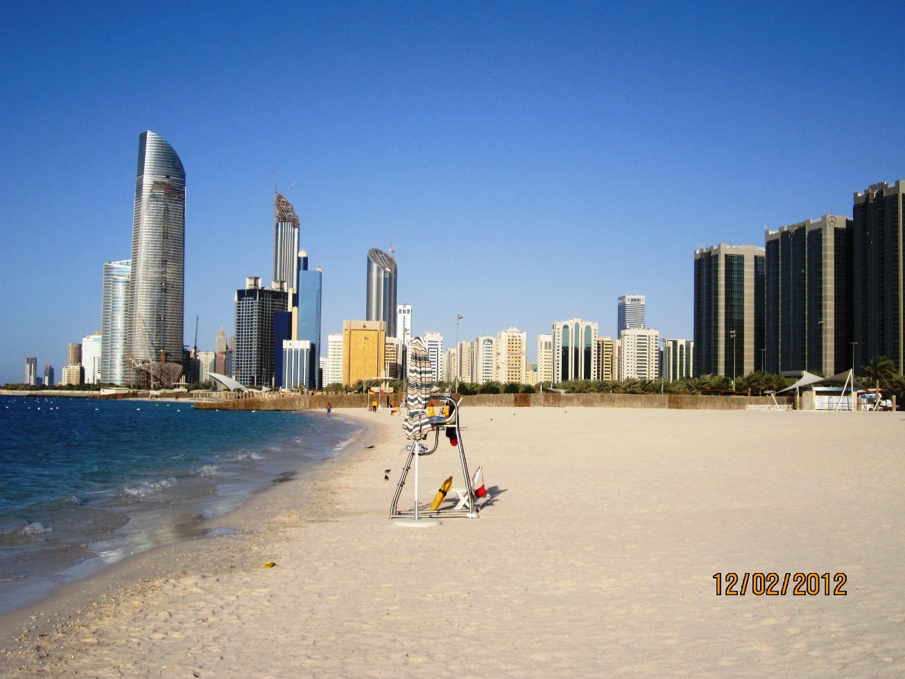 Corniche beach'in fotoğrafı imkanlar alanı