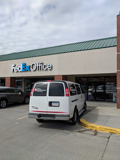 Print Shop «FedEx Office Print & Ship Center», reviews and photos, 10201 University Ave, Clive, IA 50325, USA