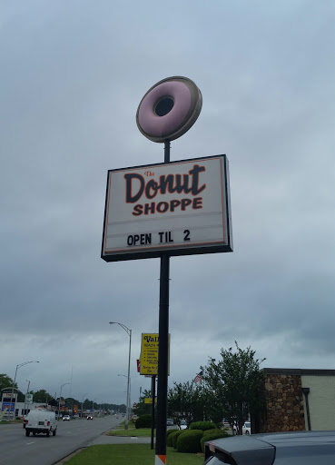 Donut Shop «Donut Shop», reviews and photos, 1705 Woodward Ave, Muscle Shoals, AL 35661, USA