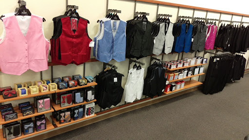 Clothing Store «Burlington Coat Factory», reviews and photos, 3702 E Hammer Ln, Stockton, CA 95212, USA