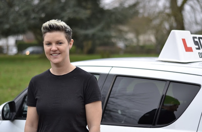 Reviews of Sophie's Driving Skool in Watford - Driving school