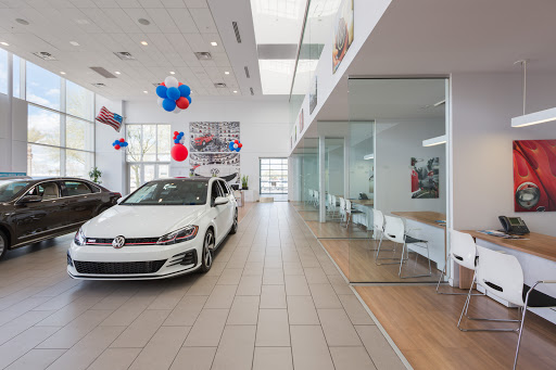 Volkswagen Dealer «San Tan Volkswagen», reviews and photos, 1489 E Motorplex Loop, Gilbert, AZ 85297, USA