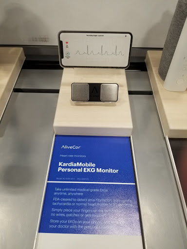 Electronics Store «Best Buy», reviews and photos, 148 Walt Whitman Rd, Huntington Station, NY 11746, USA