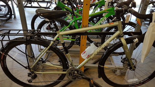 Bicycle Store «Montrose Bike Shop», reviews and photos, 2501 Honolulu Ave, Montrose, CA 91020, USA
