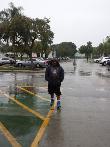 Grocery Store «Winn-Dixie», reviews and photos, 308 E Dania Beach Blvd, Dania Beach, FL 33004, USA